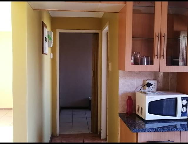 3 BEDROOM FREESTANDING SOLD IN KANANA